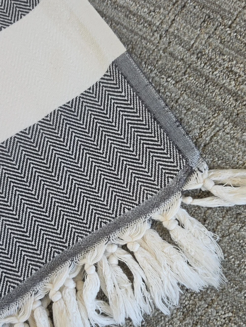 N/A keffiyeh scarf